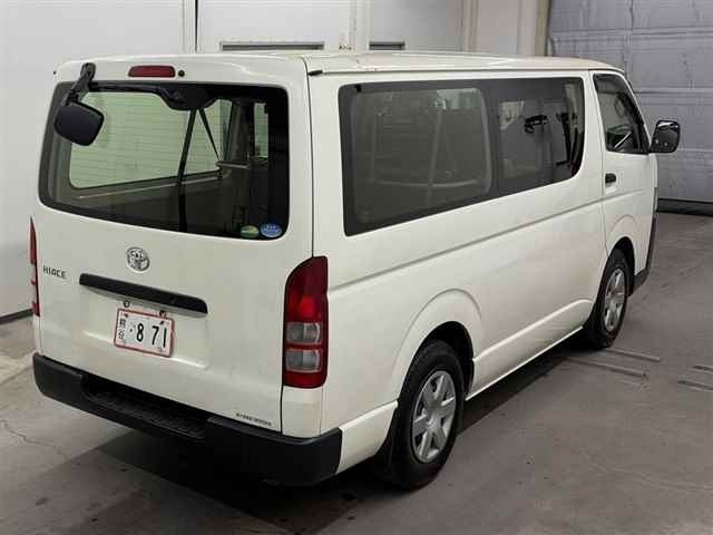 Toyota HIACE VAN 2017 7945183-5
