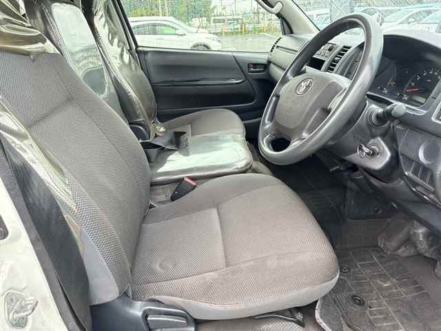 Toyota HIACE VAN 2017 7945183-7