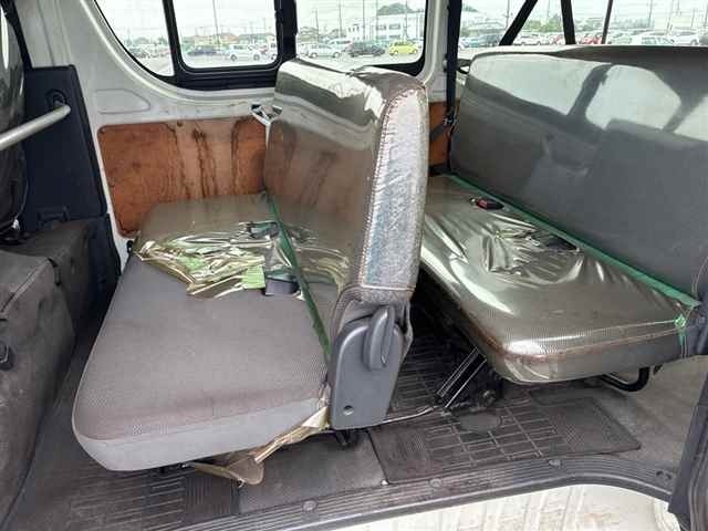 Toyota HIACE VAN 2017 7945183-8