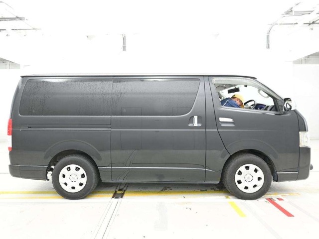 Toyota HIACE VAN 2016 7945196-3