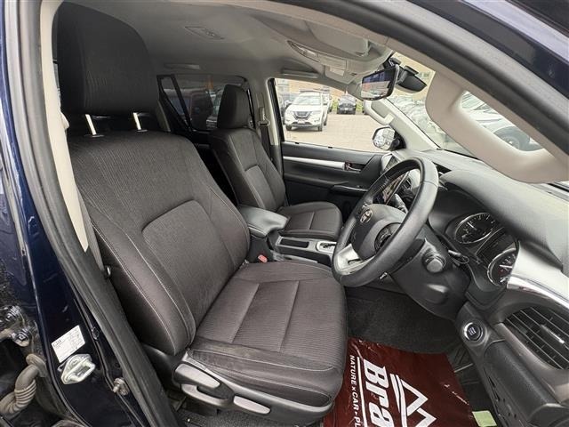 Toyota HILUX 2021 7942058-2