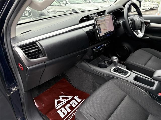 Toyota HILUX 2021 7942058-6