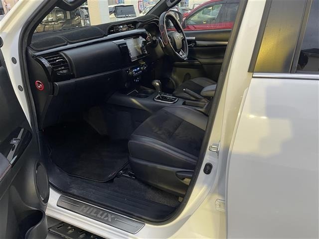 Toyota HILUX 2022 7942064-9