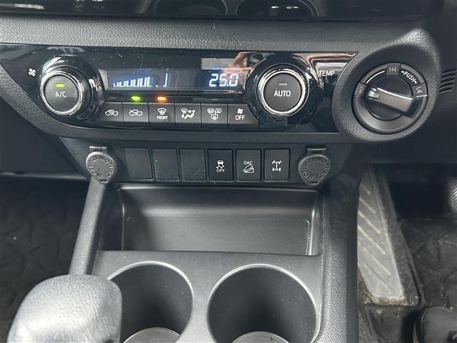 Toyota HILUX 2019 7942068-6
