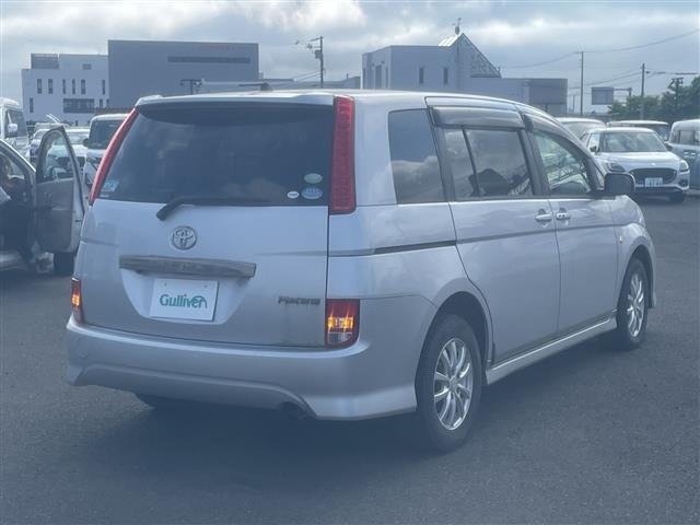 Toyota ISIS 2006 7942643-12