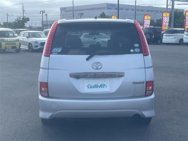 Toyota ISIS 2006 7942643-8