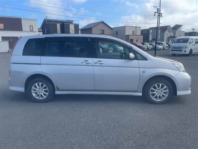 Toyota ISIS 2006 7942643-9
