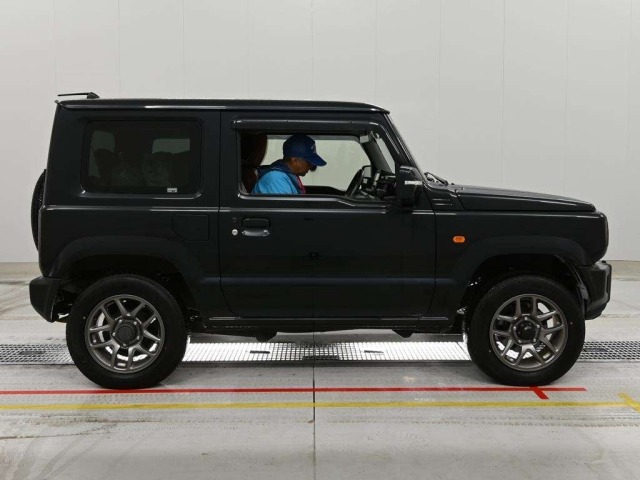 Suzuki JIMNY 2021 7942765-3