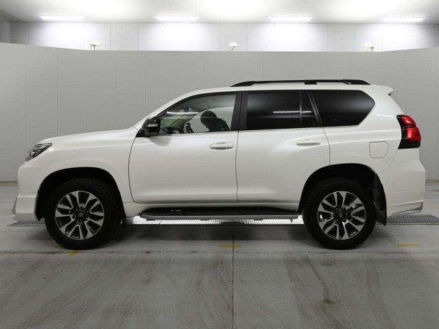 Toyota LAND CRUISER PRADO 2022 7928675-4
