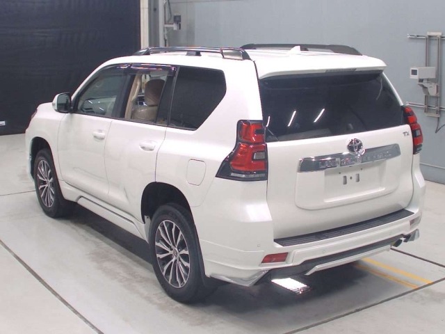 Toyota LAND CRUISER PRADO 2021 7928680-6