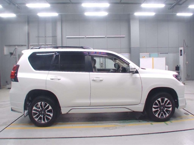 Toyota LAND CRUISER PRADO 2022 7928689-3