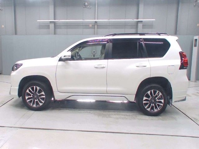Toyota LAND CRUISER PRADO 2022 7928689-4