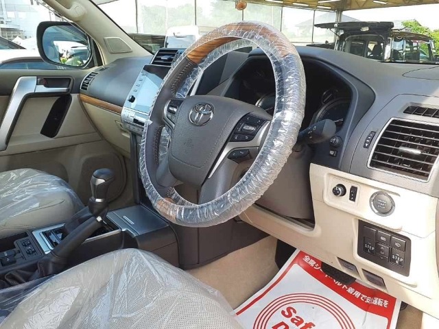 Toyota LAND CRUISER PRADO 2022 7928689-7