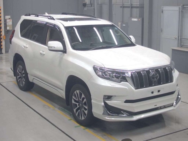 Toyota LAND CRUISER PRADO 2023 7928690-5