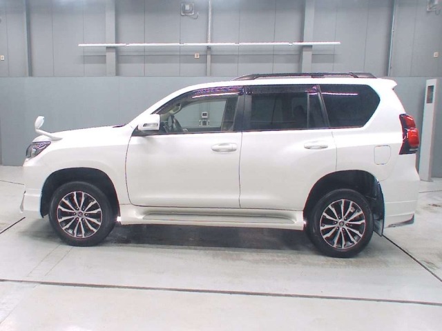 Toyota LAND CRUISER PRADO 2021 7928716-4