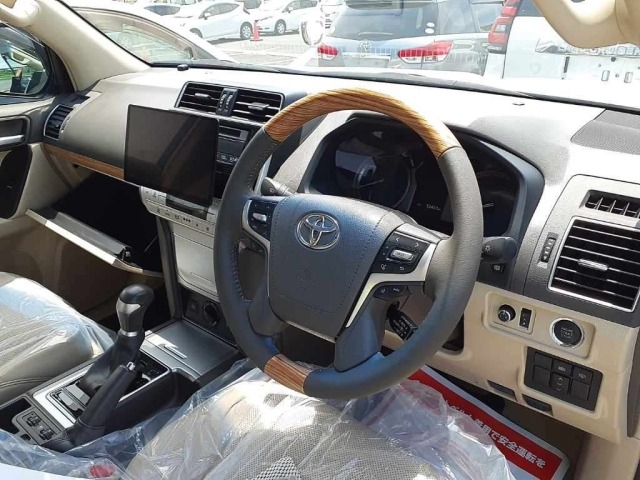 Toyota LAND CRUISER PRADO 2021 7928716-7