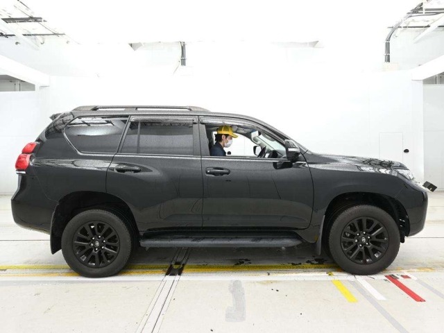 Toyota LAND CRUISER PRADO 2021 7928809-3