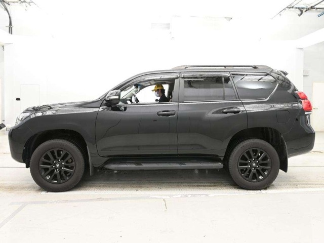 Toyota LAND CRUISER PRADO 2021 7928809-4