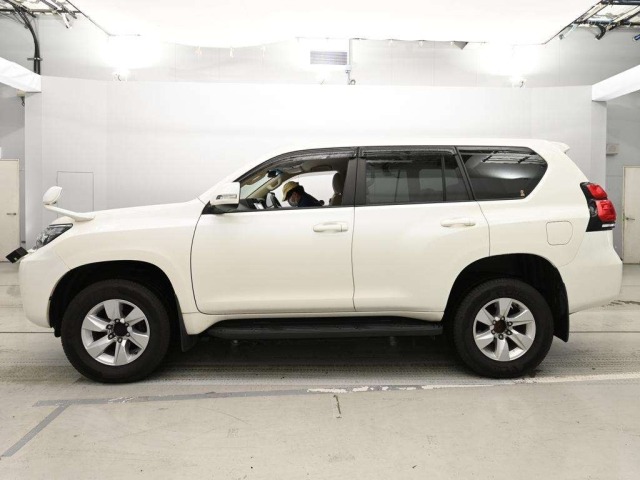 Toyota LAND CRUISER PRADO 2022 7928810-4