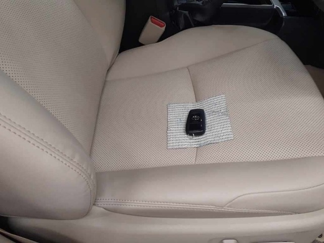 Toyota LAND CRUISER PRADO 2023 7928819-10