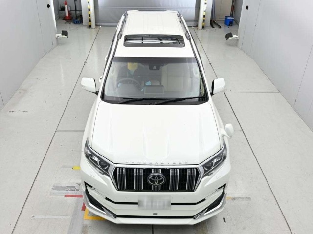 Toyota LAND CRUISER PRADO 2023 7928819-7