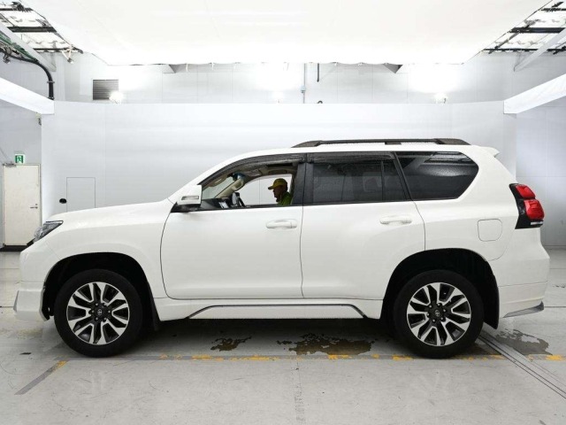 Toyota LAND CRUISER PRADO 2022 7928824-4