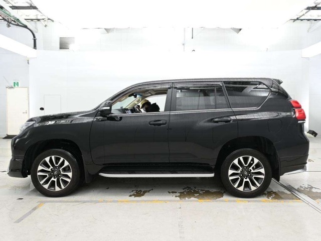 Toyota LAND CRUISER PRADO 2023 7928828-4