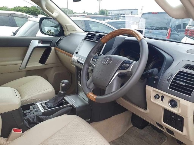 Toyota LAND CRUISER PRADO 2023 7928828-9