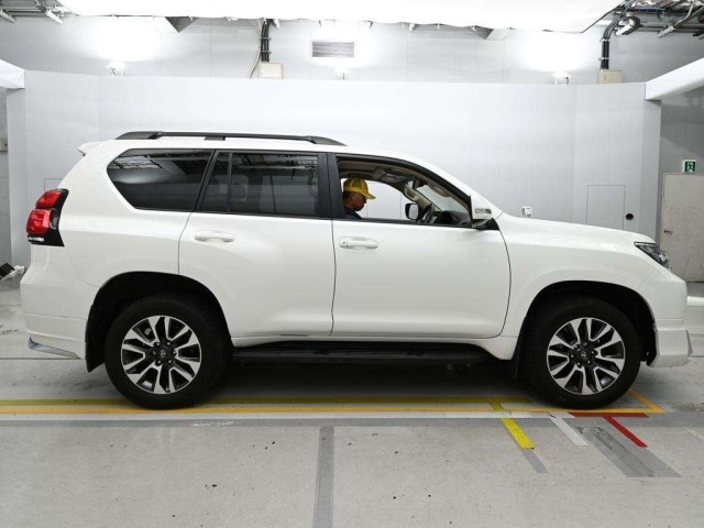 Toyota LAND CRUISER PRADO 2022 7928835-3