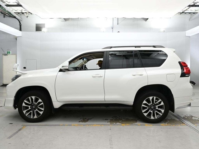 Toyota LAND CRUISER PRADO 2022 7928835-4