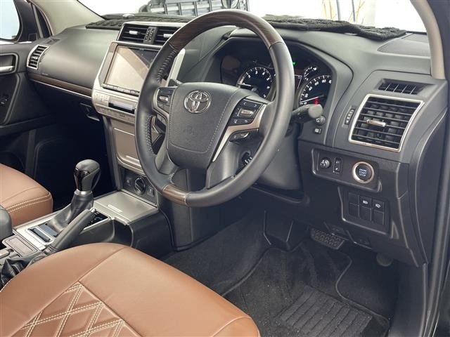 Toyota LAND CRUISER PRADO 2017 7929308-1