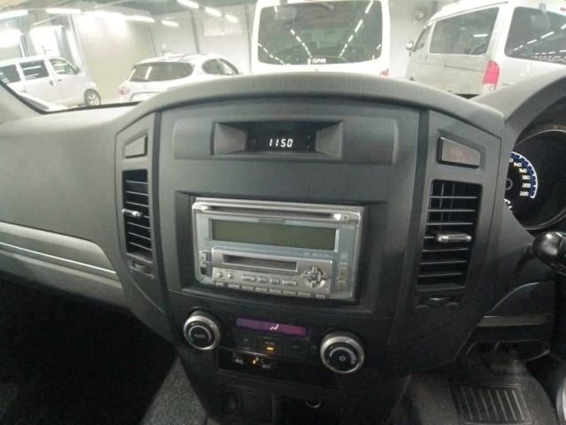 Mitsubishi PAJERO 2010 7933290-11