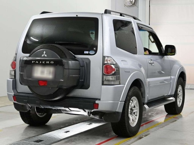 Mitsubishi PAJERO 2017 7933301-1
