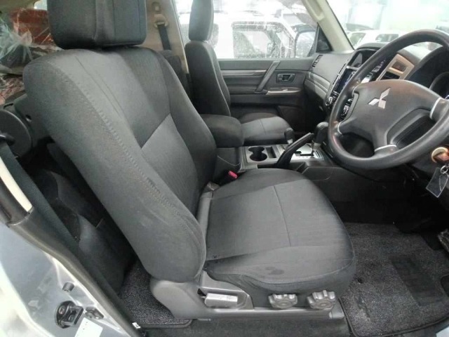 Mitsubishi PAJERO 2017 7933301-10