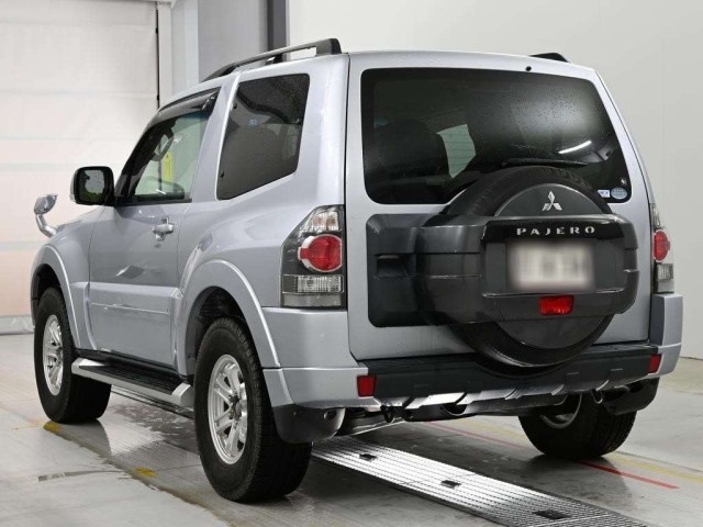 Mitsubishi PAJERO 2017 7933301-6