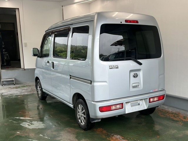 Toyota PIXIS VAN 2017 7932865-1