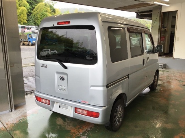 Toyota PIXIS VAN 2017 7932865-4