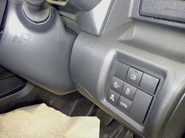 Daihatsu ROCKY 2025 7939564-6