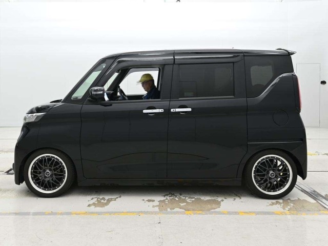 Nissan ROOX 2023 7943731-4