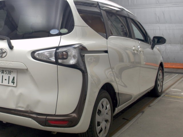 Toyota SIENTA 2016 7945105-5