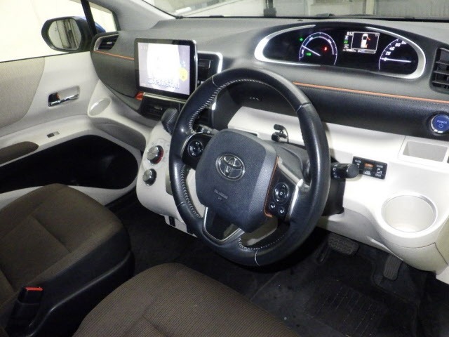 Toyota SIENTA 2017 7945110-3