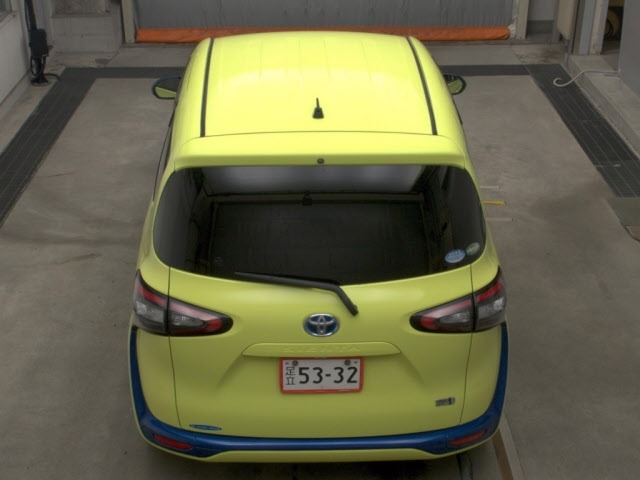 Toyota SIENTA 2017 7945110-7