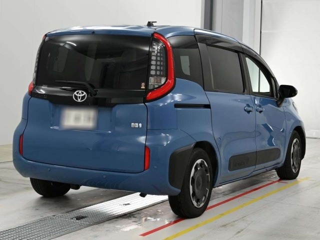 Toyota SIENTA 2022 7945113-1