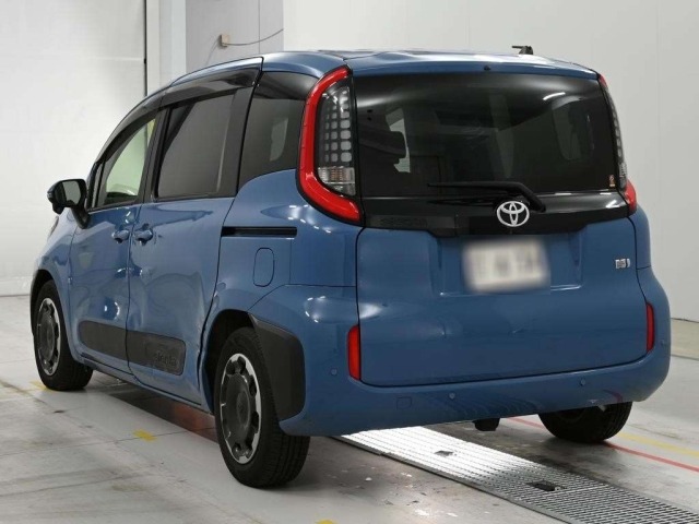 Toyota SIENTA 2022 7945113-6