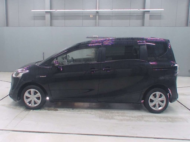 Toyota SIENTA 2020 7945114-4