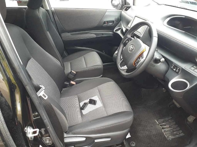 Toyota SIENTA 2020 7945114-8