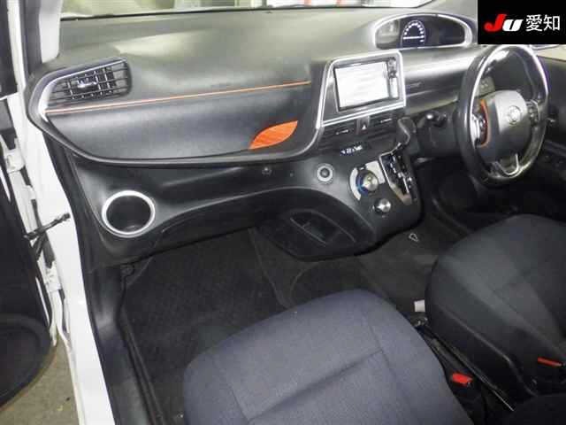 Toyota SIENTA 2015 7945119-3