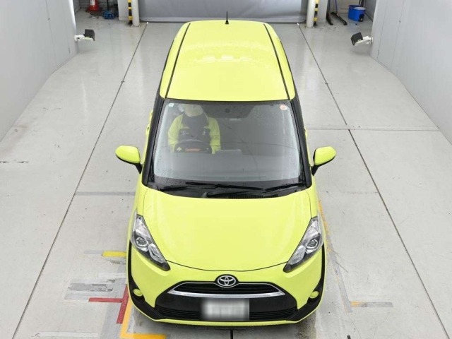 Toyota SIENTA 2016 7945131-7