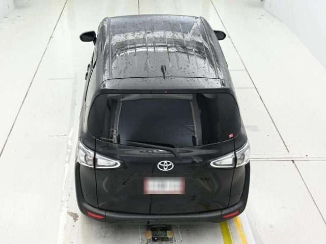 Toyota SIENTA 2022 7945135-8