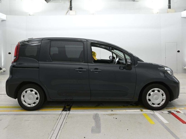 Toyota SIENTA 2023 7945137-3
